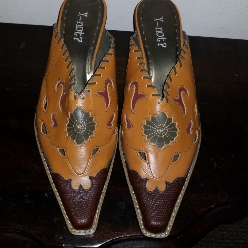 Cowboy Boot Style Mule